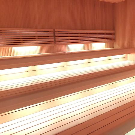 Capsule Inn Osaka - Caters To Men Exterior foto