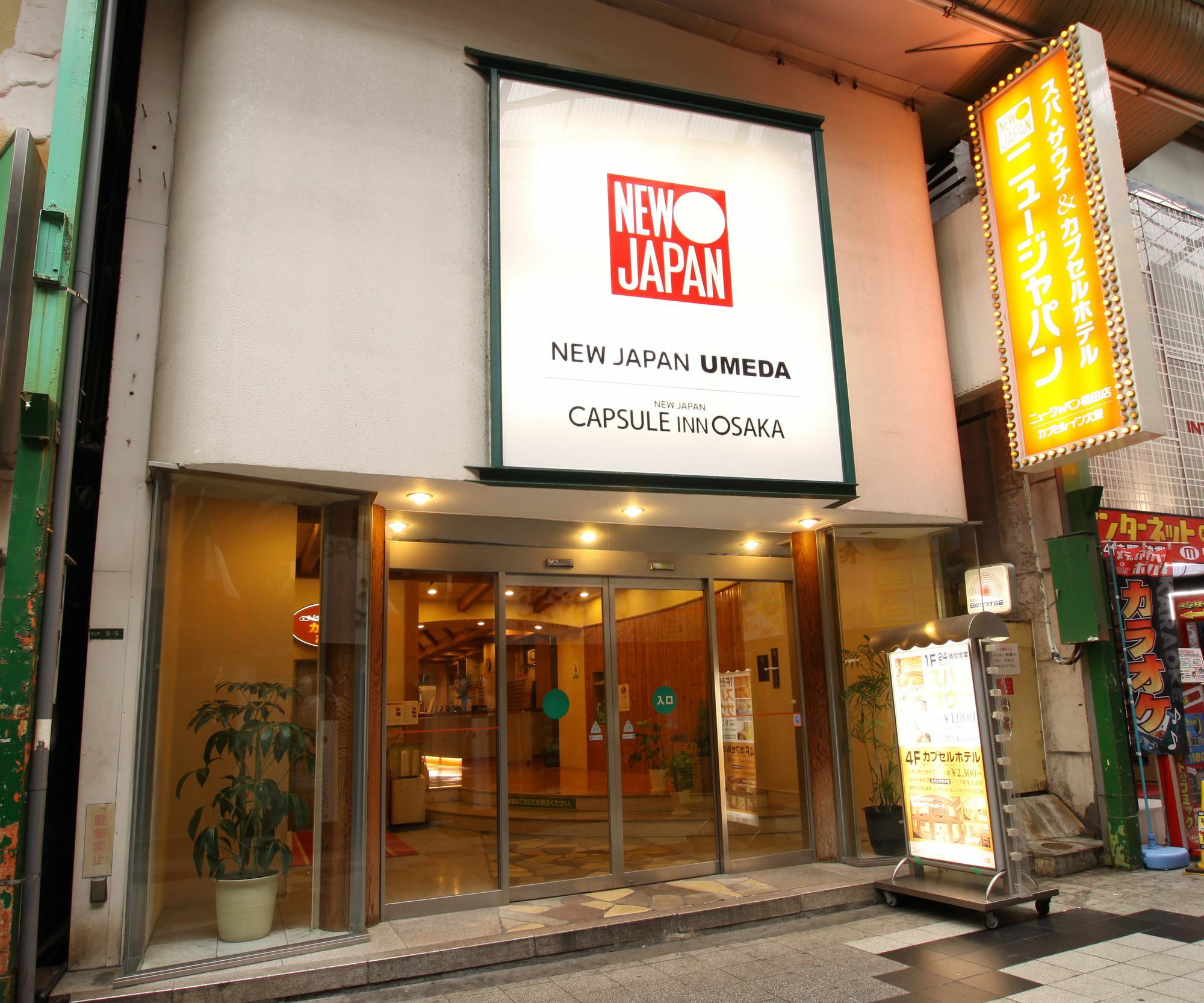 Capsule Inn Osaka - Caters To Men Exterior foto